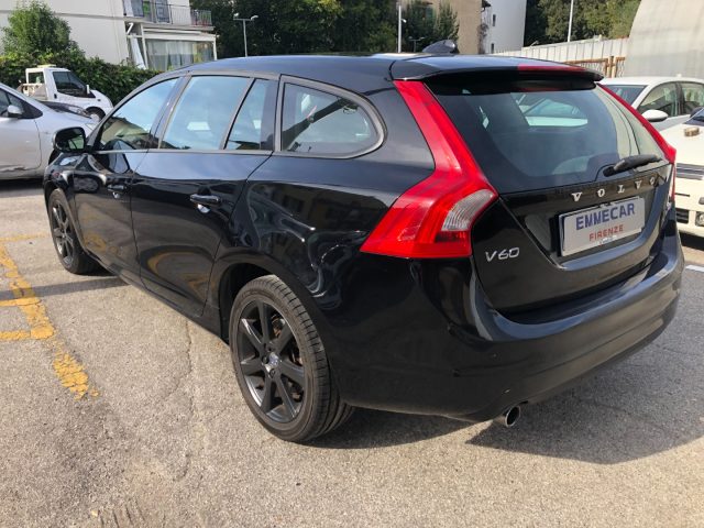 Volvo V60 D3 Business - foto 2 di 4