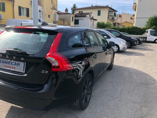 Volvo V60 D3 Business - foto 3 di 4