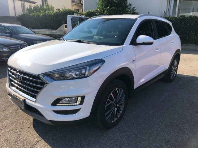 Hyundai TUCSON 1.7 CRDi DCT XPossible, del 2016, 124.671 km, in vendita a Firenze (FI)