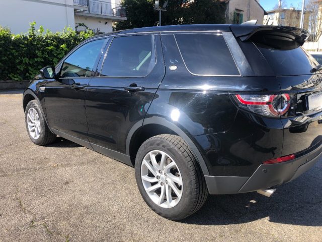 Land Rover Discovery Sport 2.0 eD4 150 CV 2WD SE - foto 4 di 4