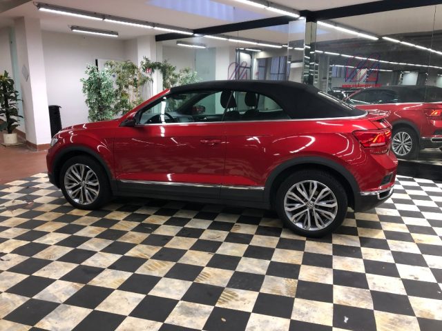 Volkswagen T-Roc Cabriolet 1.5 TSI ACT DSG Style, del 2021, 91.135 km, in vendita a Firenze (FI)