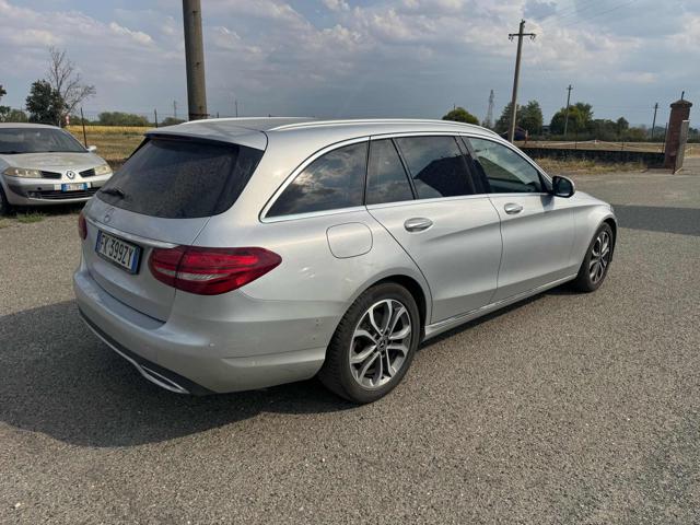 Mercedes-Benz C 200 d S.W. Auto Premium - foto 4 di 4