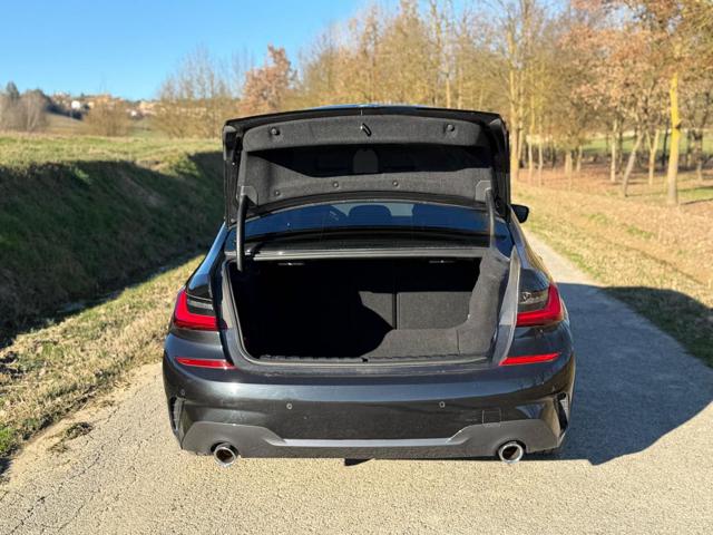 BMW 320 d 48V Msport, del 2021, 116.400 km, in vendita a Moncalvo (AT)