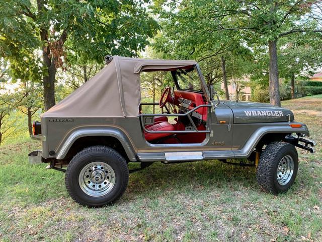 Jeep Wrangler 2.5 Laredo - foto 2 di 4