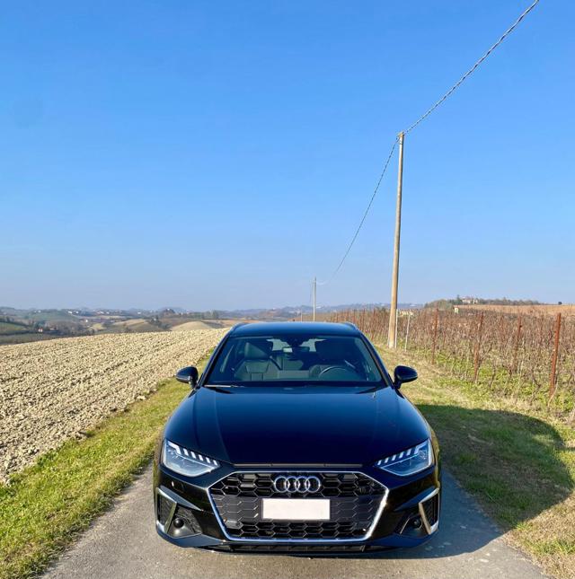 Audi A4 Avant 40 TDI S tronic Business Advanced, del 2022, 27.000 km, in vendita a Moncalvo (AT)