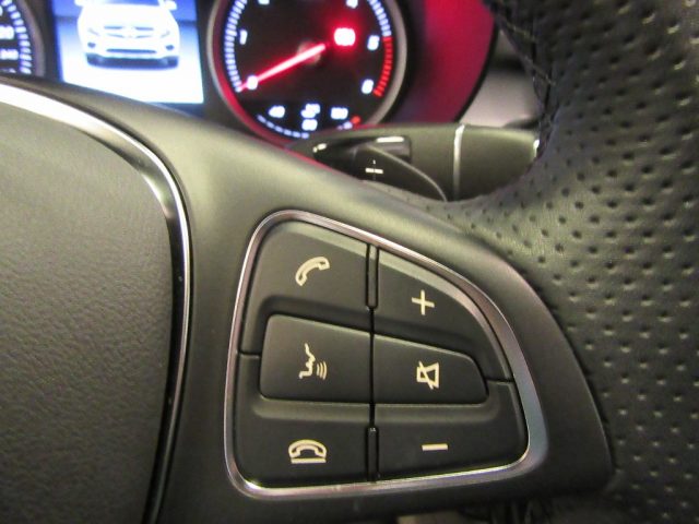 Mercedes-Benz GLC 220 MERCEDES-BENZ GLC 220 4 MATIC, del 2017, 77.000 km, in vendita a Moncalvo (AT)
