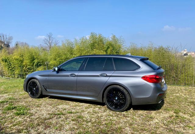 BMW 530 xd 249CV Touring Msport - foto 3 di 4