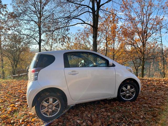 Toyota iQ 1.0 Multidrive usato a MONCALVO