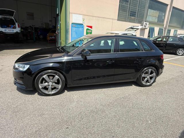 Audi A3 SPB 1.6 TDI 105 CV Ambiente S TRONIC usato a PIANIGA