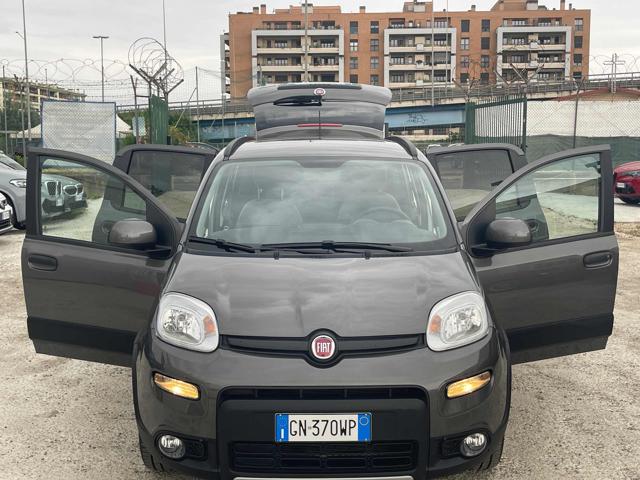 Fiat Panda 1.0 FireFly S&S Hybrid City Life Full Opt usato a FIUMICINO