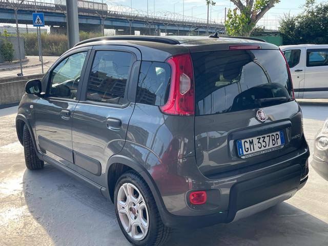 Fiat Panda 1.0 FireFly S&S Hybrid City Life 25.000 km usato a FIUMICINO