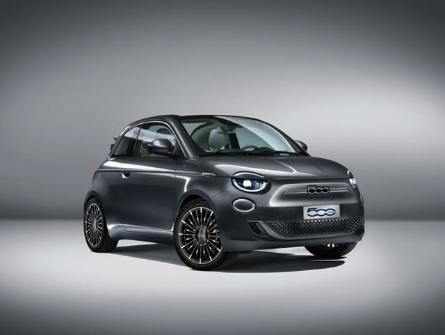 Fiat 500e Cabrio 42 kWh La Prima PREZZO VERO! usato a FIUMICINO