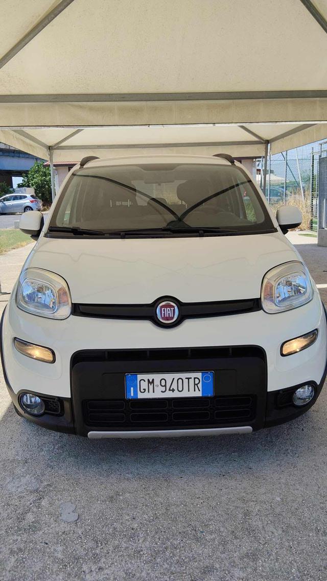 Fiat Panda 1.0 FireFly S&S Hybrid City Life Full Opt usato a FIUMICINO