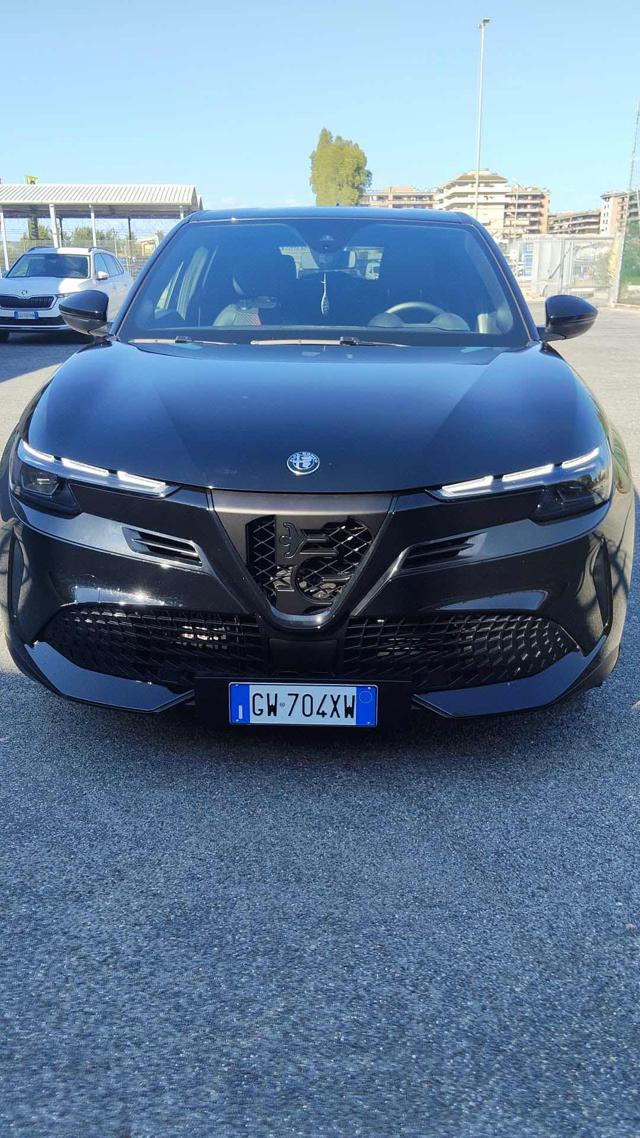 Alfa Romeo Junior 1.2 136 CV Hybrid eDCT6 Speciale usato a FIUMICINO