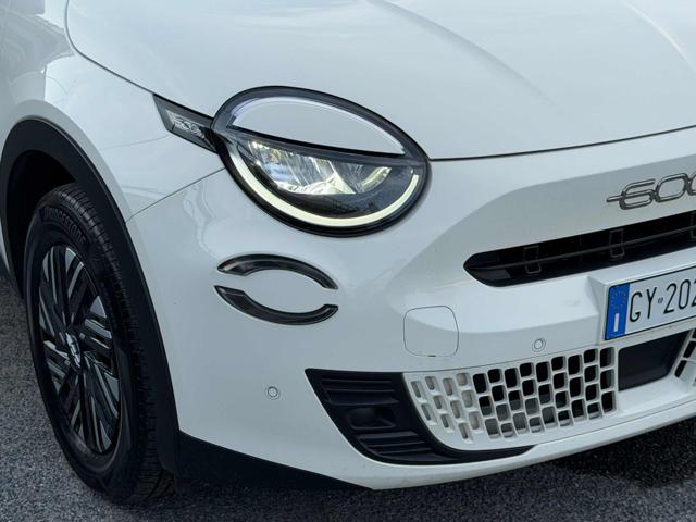 Fiat 600 Hybrid 100 CV DCT MHEV Business - foto 4 di 4