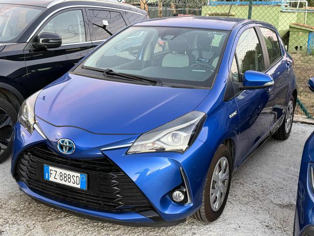 Toyota Yaris 1.5 Hybrid 5 porte Business Navi Retrocamera, del 2019, 25.300 km, in vendita a Fiumicino (RM)