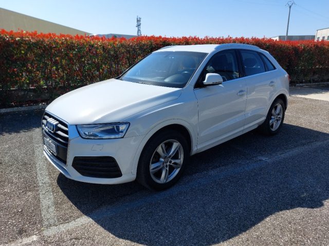 Audi Q3 1.4 TFSI 125 CV Business - foto 3 di 4