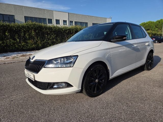 Skoda Fabia 1.0 MPI 60 CV Twin Color Nero usato a PORTO VIRO