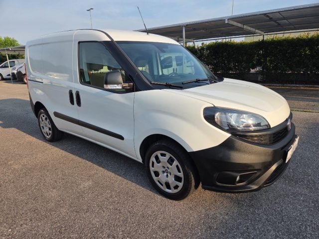 Fiat Doblo Doblò 1.4 Natural Power PC-TN Cargo Lounge 3 POSTI - foto 3 di 4