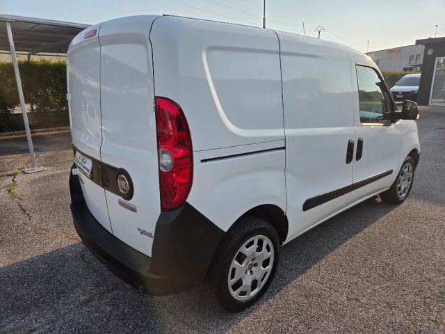 Fiat Doblo Doblò 1.4 Natural Power PC-TN Cargo Lounge 3 POSTI - foto 4 di 4