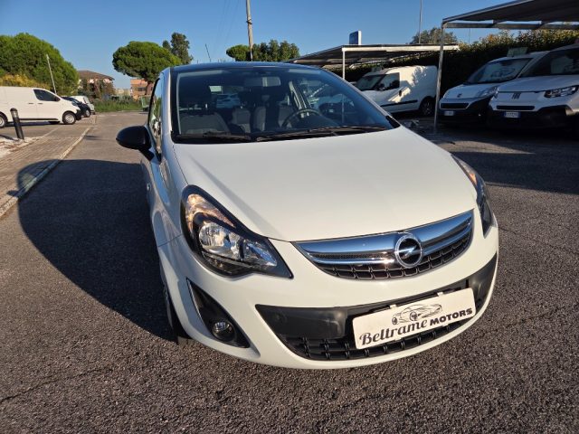 Opel Corsa 1.2 3 porte Edition - foto 2 di 4
