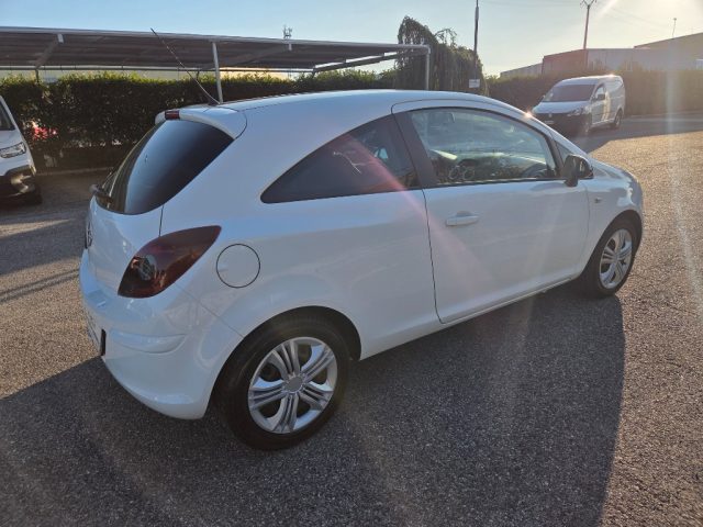 Opel Corsa 1.2 3 porte Edition - foto 4 di 4