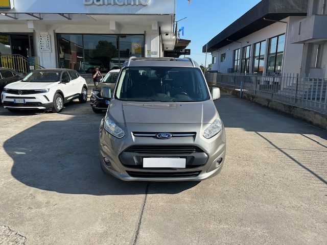 Ford Tourneo Connect 1.5 TDCi 120 CV Titanium UNICO PROPRIETARIO - foto 2 di 4