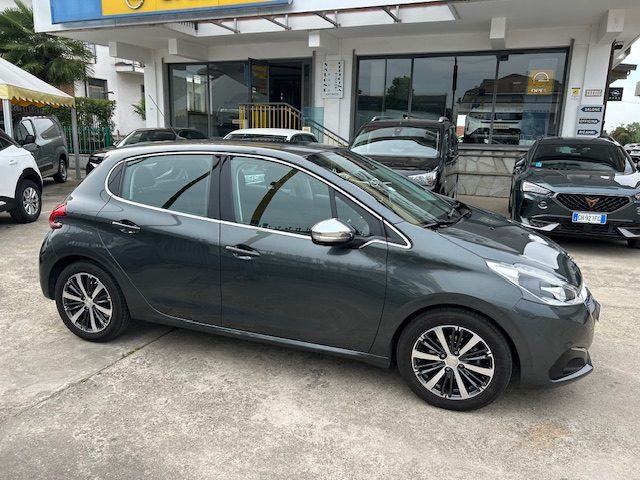 Peugeot 208 1° serie BlueHDi 100 5 porte Allure UNICO PROPRIET - foto 2 di 4