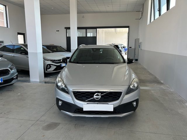 Volvo V40 Cross Country D2 1.6 Momentum - foto 2 di 12