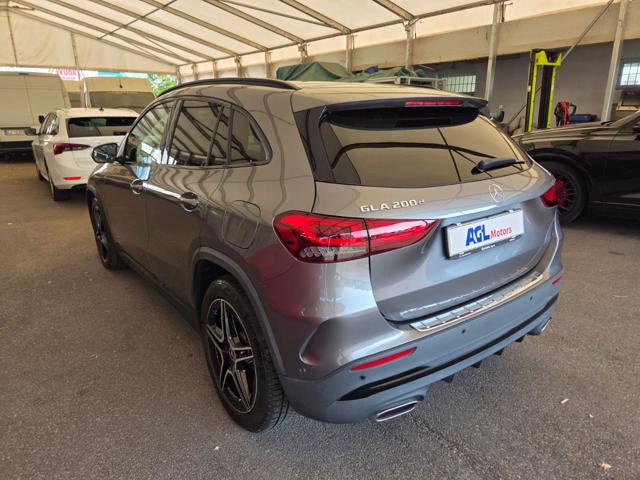 Mercedes-Benz GLA 200 d AMG Line Premium Automatic - foto 4 di 4