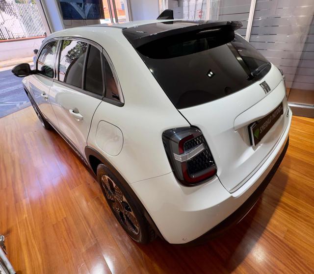 Fiat 600 Hybrid 110 CV DCT MHEV La Prima - foto 4 di 4