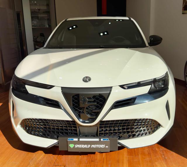 Alfa Romeo Junior 1.2 145 CV Hybrid eDCT6 Speciale km 0 0uff. Italia - foto 2 di 4