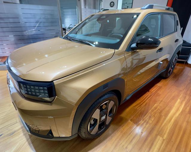 Fiat Grande Panda 1.2 Hybrid 110 CV S&S La Prima uff. Italiana - foto 3 di 13