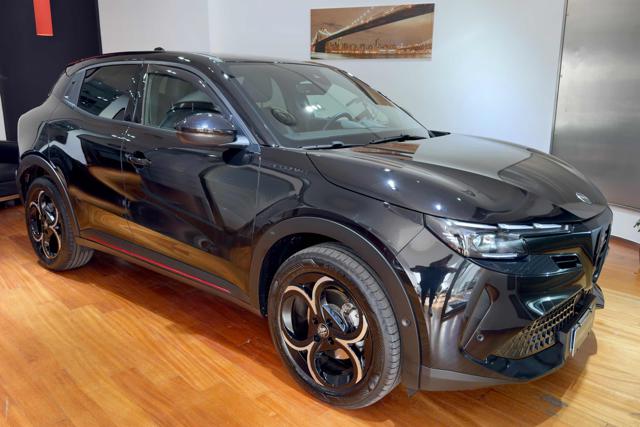 Alfa Romeo Junior 1.2 145 CV Hybrid eDCT6 Speciale, del 2026, 9.200 km, in vendita a Afragola (NA)