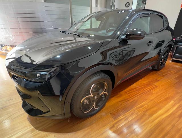Alfa Romeo Junior 1.2 145 CV Hybrid eDCT6 Speciale - foto 3 di 4