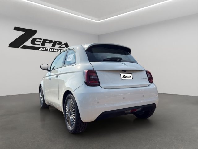 Fiat 500 Berlina Hybrid Icon - foto 4 di 4