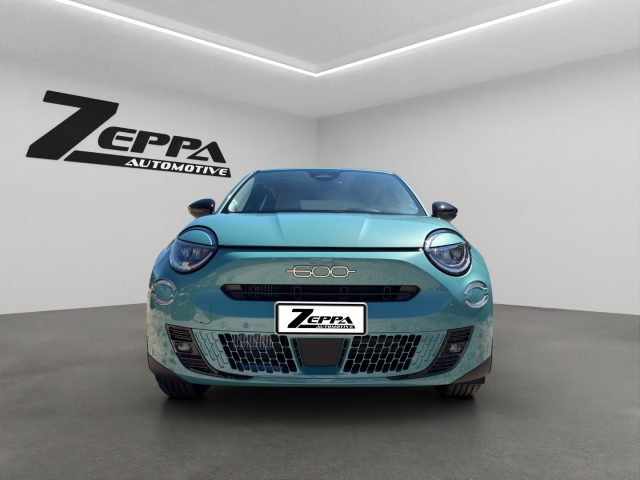 Fiat 600 1.2 Icon 100cv - foto 2 di 27