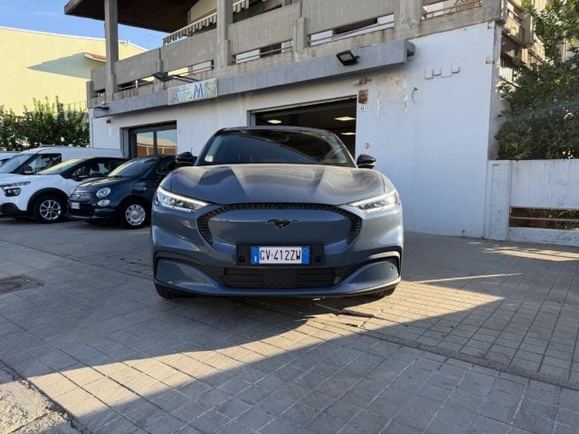 Ford Mustang Mach-E Standard Range 269 CV, del 2024, 34.200 km, in vendita a Oristano (OR)