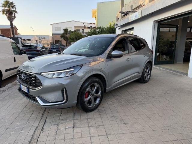 Ford Kuga 2.5 Plug In Hybrid 243 CV CVT 2WD ST-Line X - foto 3 di 4