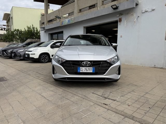 Hyundai i20 1.2 MPI Connectline, del 2022, 56.700 km, in vendita a Oristano (OR)