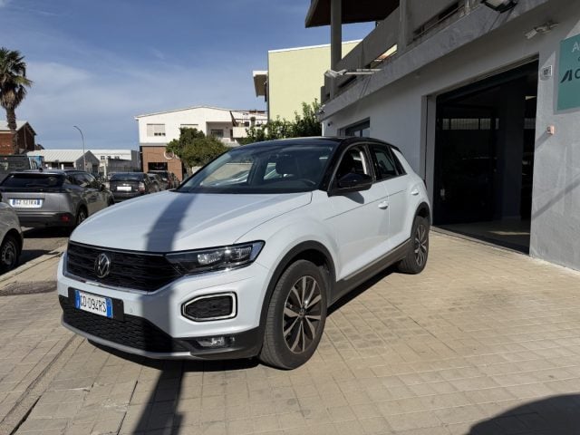 Volkswagen T-Roc 1.0 TSI Style BlueMotion Technology - foto 3 di 4