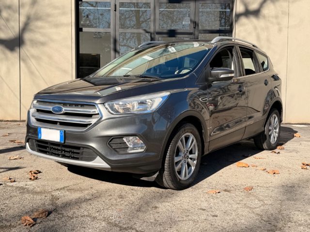 Ford Kuga 1.5 TDCI 120 CV S&S 2WD Plus - foto 3 di 4