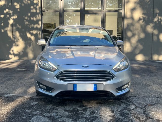 Ford Focus 1.5 TDCi 120 CV Start&Stop Powershift SW Titanium - foto 2 di 4