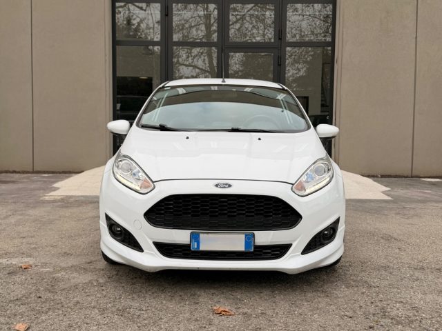 Ford Fiesta 1.5 TDCi 75CV 3 porte ST-Line - foto 2 di 4