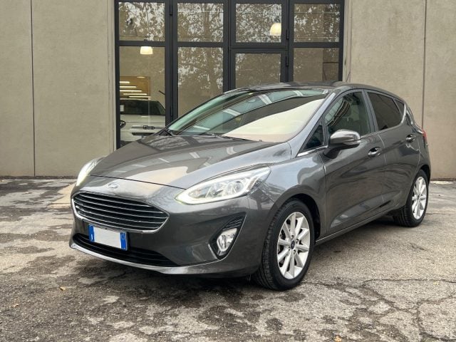 Ford Fiesta 1.5 TDCi 5 porte TITANIUM - foto 3 di 4