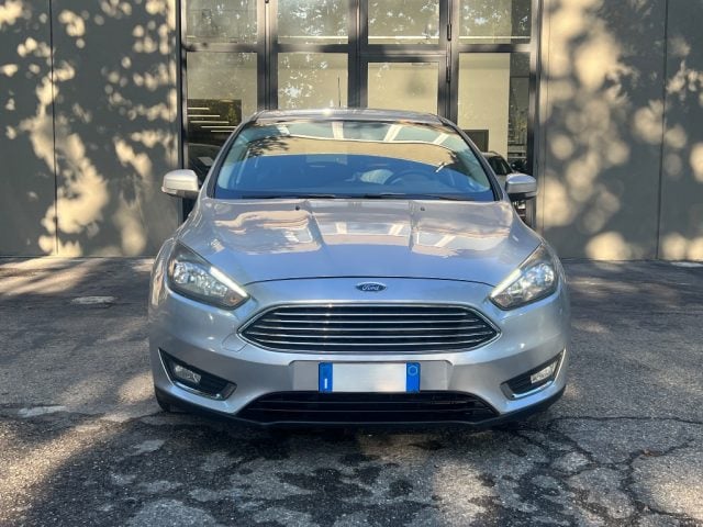 Ford Focus 1.5 TDCi 120 CV Start&Stop Powershift SW Titanium - foto 2 di 4