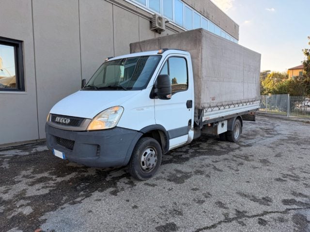 Iveco Daily 35C Cabinato centinato telonato - foto 2 di 4
