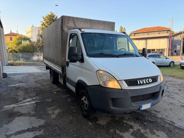 Iveco Daily 35C Cabinato centinato telonato - foto 4 di 4