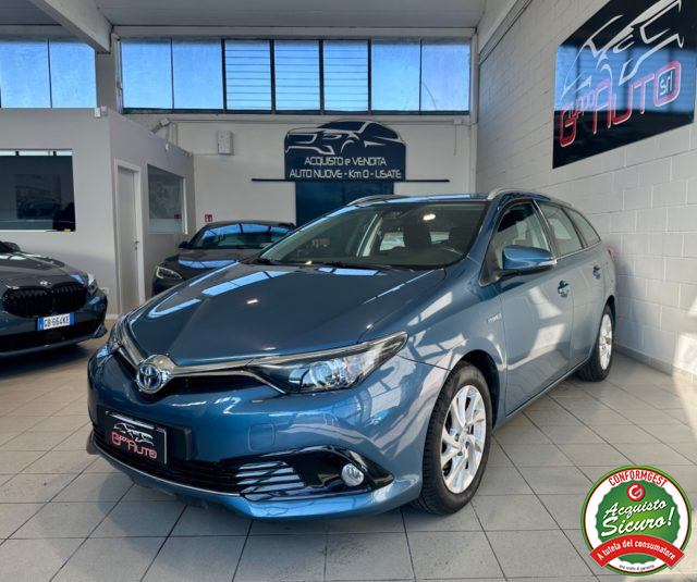 Toyota Auris Touring Sports 1.8 Hybrid Business *NEOPAT*TAGLIANDI TOYOTA* usato a CASSINA DE  PECCHI