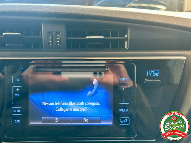 Toyota Auris Touring Sports 1.8 Hybrid Business *NEOPAT*TAGLIANDI TOYOTA* usato a CASSINA DE  PECCHI